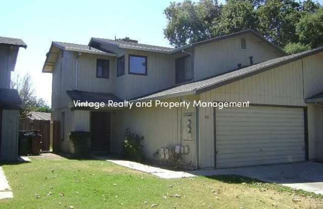 Available Now! Recently Updated 3 Bedroom Two Story Duplex!!! photos photos