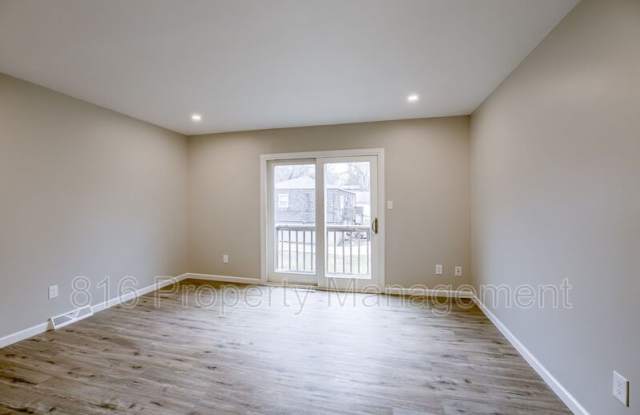 1109 E Sea Ave - 1109 East Sea Avenue, Independence, MO 64050