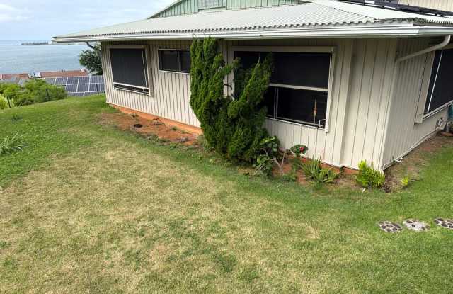 3 Bedroom 2 Bath Single Family Home with Pool Gallery 1