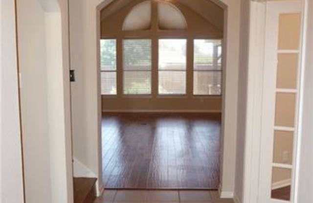3506 EVERGLADE Lane Gallery 2