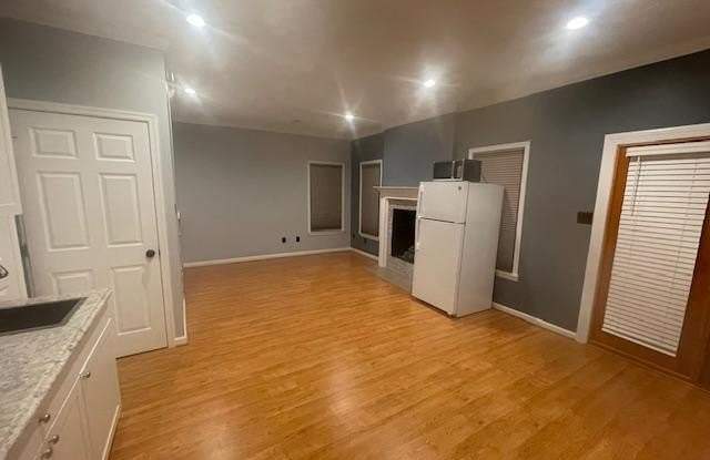 14528 SMITHWOOD DR #LOWER LEVEL Gallery 3