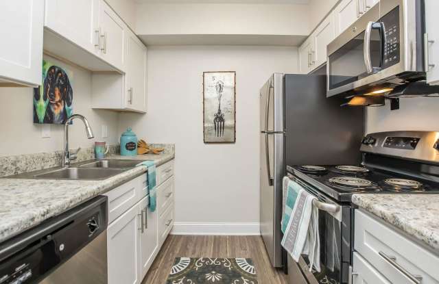 Nob Hill Apartment Homes Gallery 1