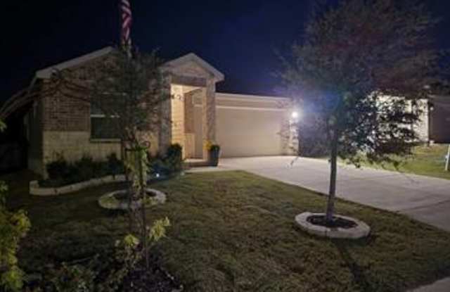 4818 Red Bandit St photos photos