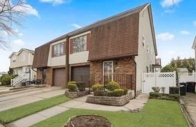 24 Von Braun Avenue photos photos
