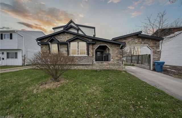 Charming 3 Bedroom Home in Loraine photos photos