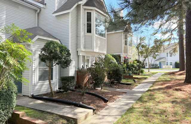 2 bedroom condo close to W photos photos