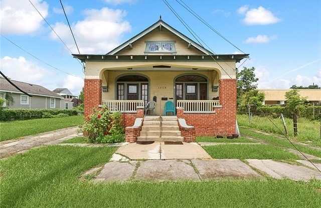 1028 FATS DOMINO Avenue photos photos