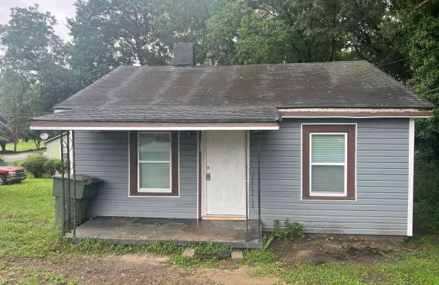 AVAILABLE TO SHOW! - 806 North Pryor Street, Gastonia, NC 28052