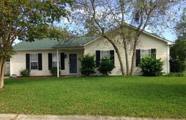 1002 Birch Court, Morehead City NC photos photos