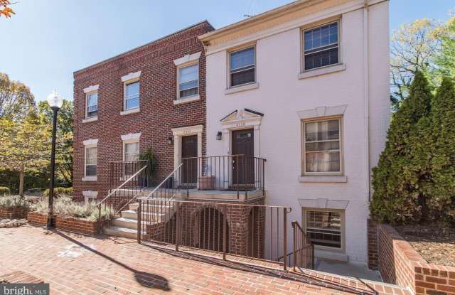4341 MASSACHUSETTS AVE NW #4341 Gallery 1