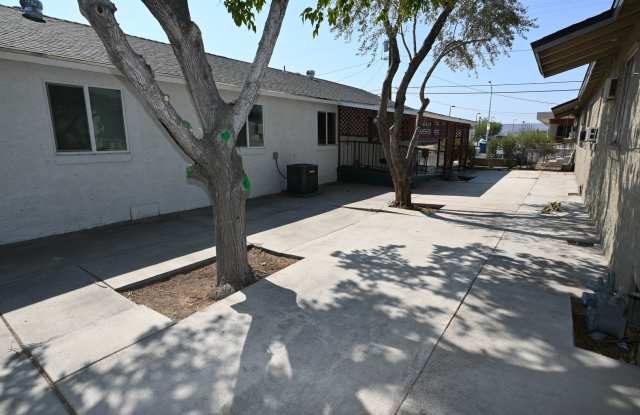 3 Bedroom Apartment -NO PETS -2830 Cedar St photos photos