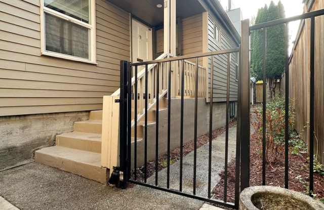 1Bd/1Ba Seattle Duplex photos photos 1Bd/1Ba Seattle Duplex photos photos