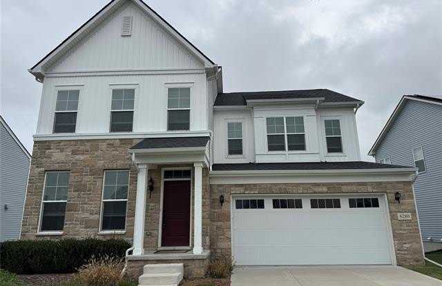 6280 N Trailwoods Drive Gallery 1