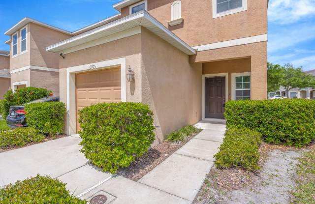 3 Bedroom 2 Bathroom Townhouse photos photos