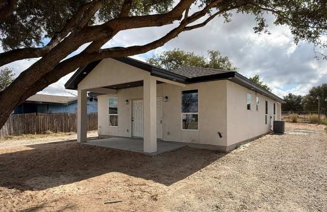 3274 N Ih 35 unit: 1 photos photos