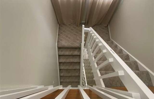 372 Anton Drive Gallery 3