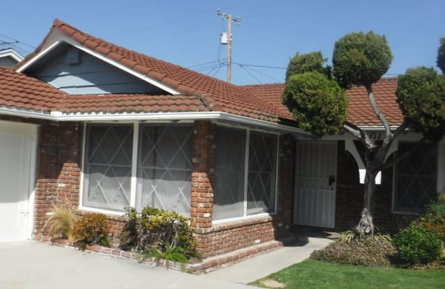 11932 WALLINGSFORD ROAD Gallery 3