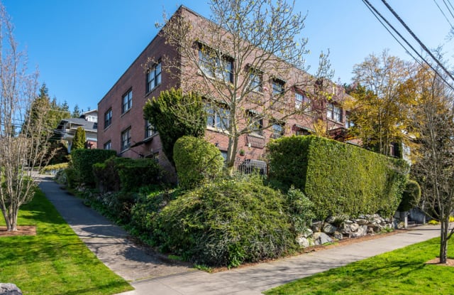 2634 Franklin Ave E - 2634 Franklin Avenue East, Seattle, WA 98102