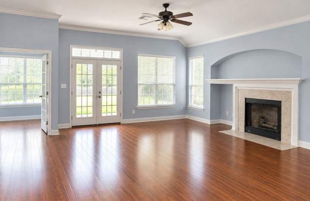 8004 Laurel Hill Drive Gallery 3