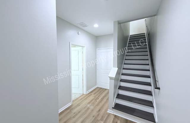 4BR/4BA For Rent Gallery 3