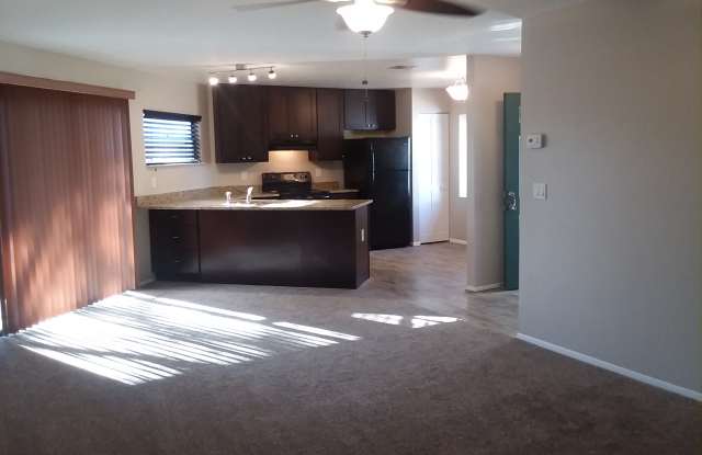 4527 Oak Forest Ct Gallery 2