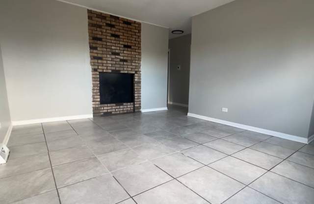 Beautiful and spacious 3 Bedroom 1 Bath House in Calumet City, IL MUST SEE photos photos