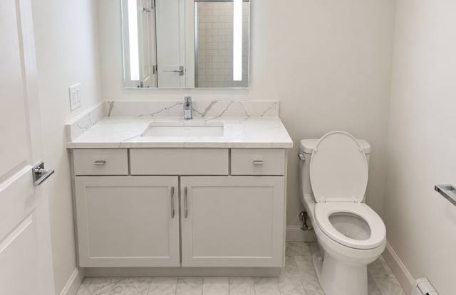 Large 4 bed unit for all the Mission Hill area schools! Gallery 4
