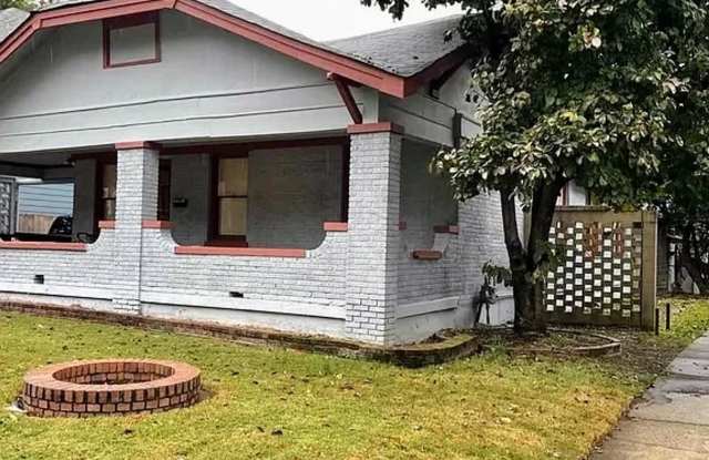 2380 Forrest photos photos