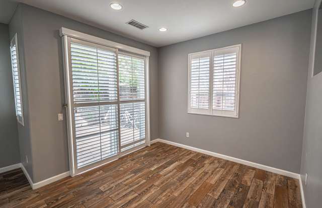Beautiful 3-Bedroom Home for Rent in Valencia!! Gallery 4