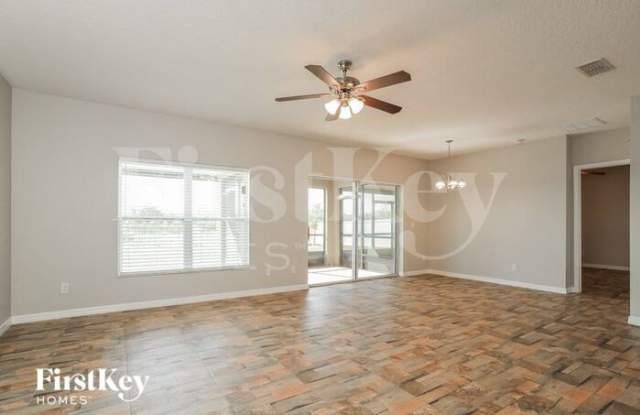 3512 Cayugas Loop Gallery 3