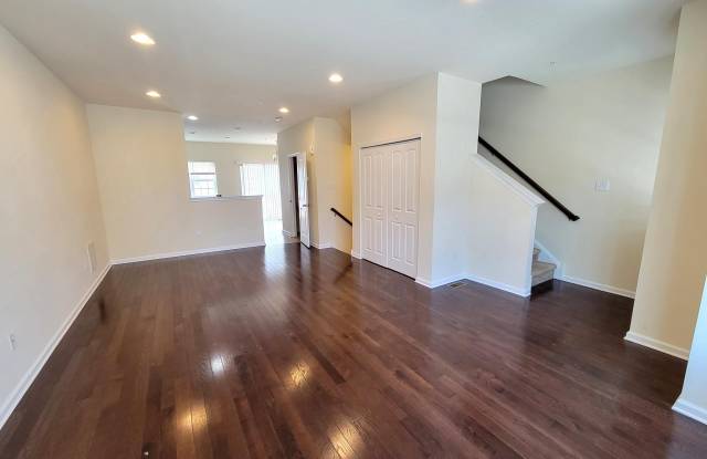 160 MERCER COURT Gallery 4