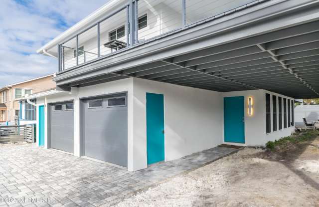 1632 STRAND Street Gallery 2