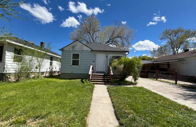 Single Family Home Centrally Located - 426 North 9th Avenue, Pocatello, ID 83201
