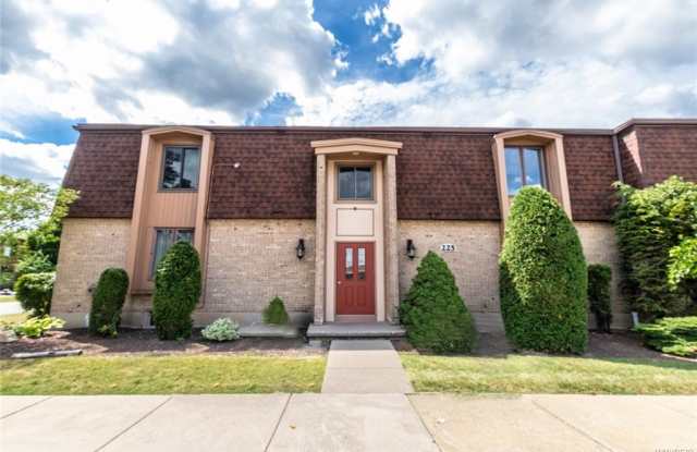 225 Charter Oaks Drive - 225 Charter Oaks Drive, Erie County, NY 14228