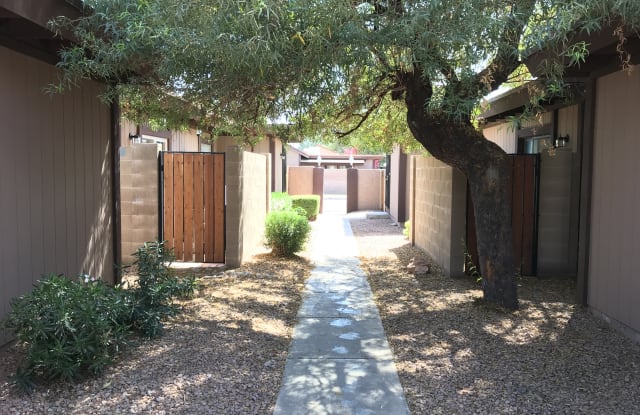 908 S Casitas Dr Apt C - 908 South Casitas Drive, Tempe, AZ 85281