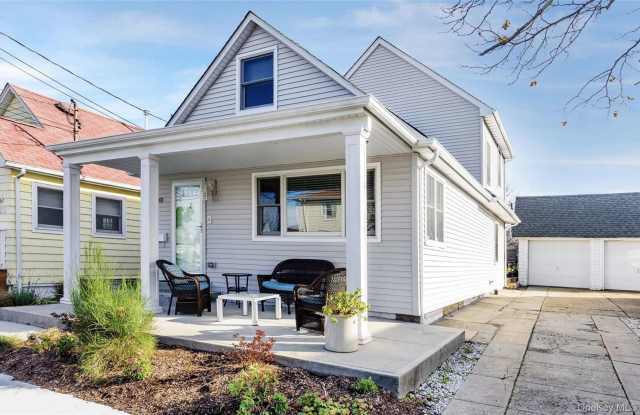 96 Coronado Street photos photos