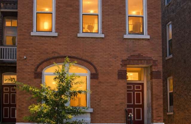 Winnebago Wonder: Spacious Living with Charm  Comfort! photos photos