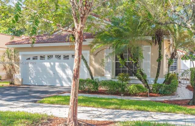 812 Garnet Cir photos photos