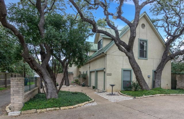 9103 Oak Ledge Drive - 9103 Oak Ledge Drive, San Antonio, TX 78217