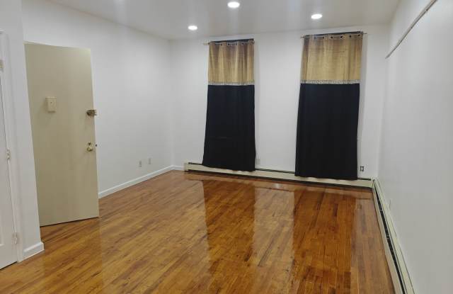 237 Howard Ave Gallery 2