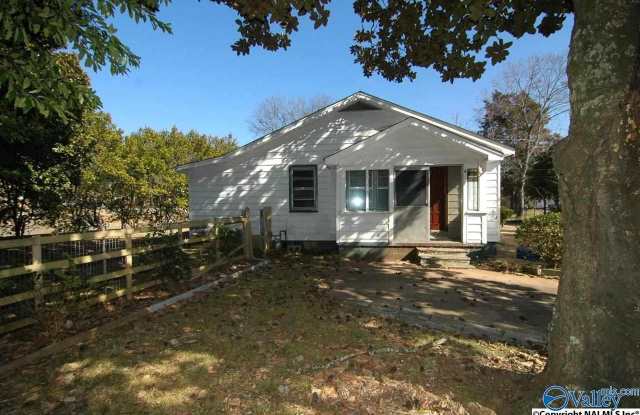 4110 Broyles Avenue photos photos