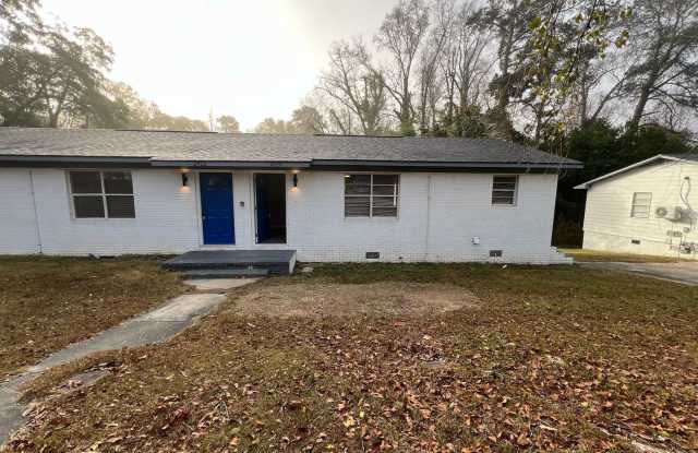 2026 Bonus - Half Off One Month's Rent photos photos