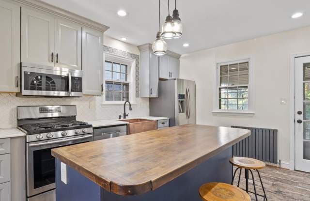 Vintage home with Modern finishes and fenced backyard - 4121 19th Street Northeast, Washington, DC 20018