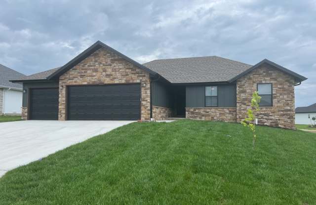 PRE-LEASING! South Nixa 3 Bedroom Family Home photos photos