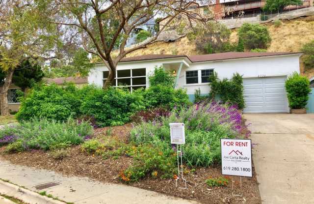 2771 North Arroyo Drive Gallery 2