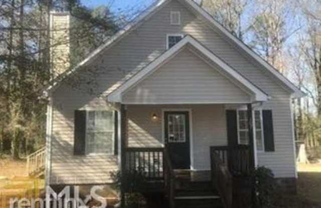 107 Seminole Ave - 107 Seminole Avenue, Butts County, GA 30233