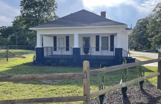 313 N Maple Street - 313 North Maple Street, Simpsonville, SC 29681