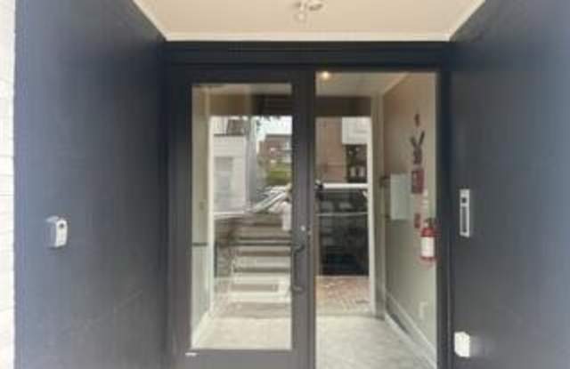 16 Monmouth Street Gallery 2