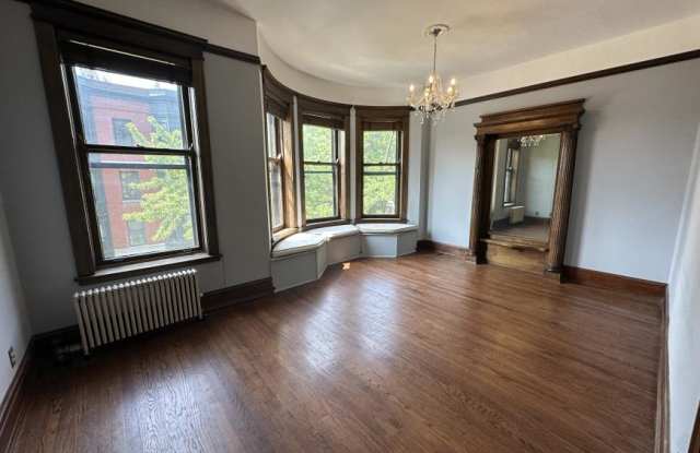 2351 N Cleveland Ave photos photos