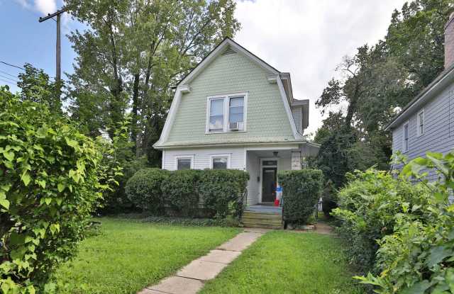 5 Bedroom Quiet OSU North Campus private home Gallery 1
